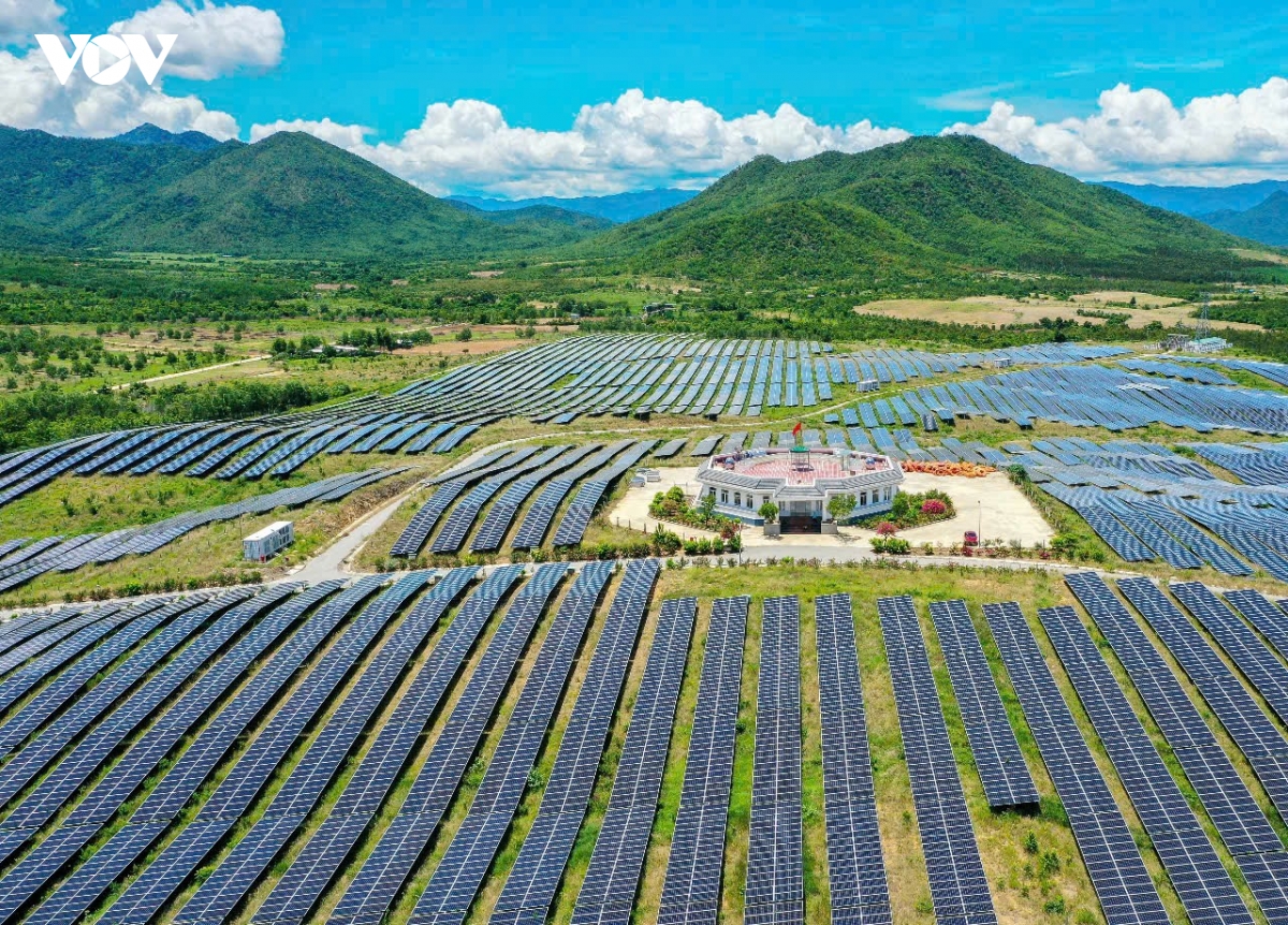 Khánh Hòa điều hành linh hoạt để đạt mục tiêu tăng trưởng GRDP 8,1% năm 2025